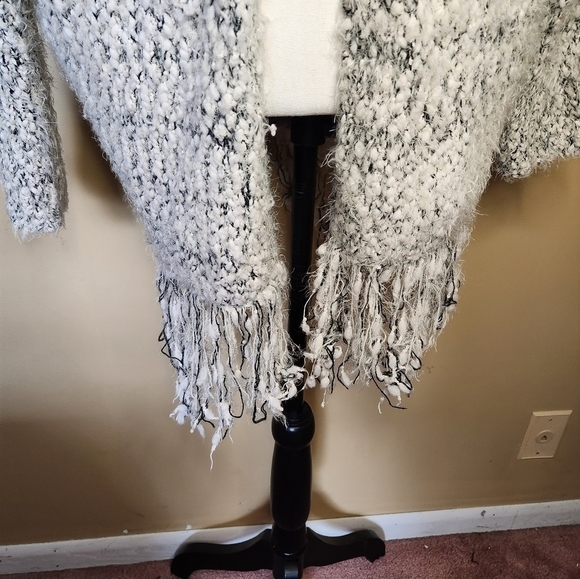 Umgee Popcorn Marbled blanket sweater cardigan Size Medium/Large - Picture 6 of 10